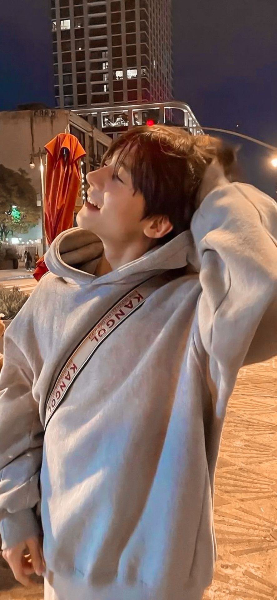887x1920 sangwon wallpaper