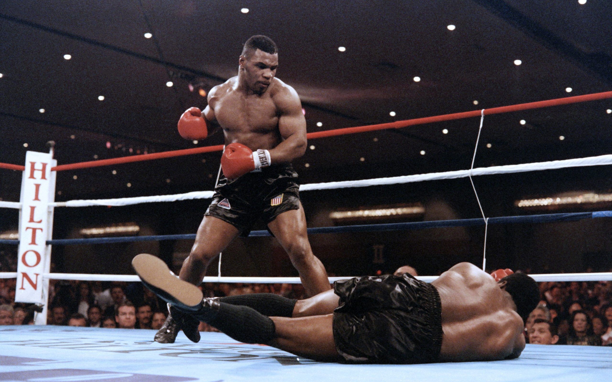 2560x1600 Mike Tyson Returns to Catskill to Honor Cus D'Amato on November 1