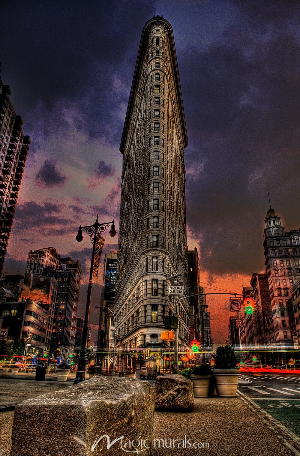 1000x1520 Flatiron Building Dusk