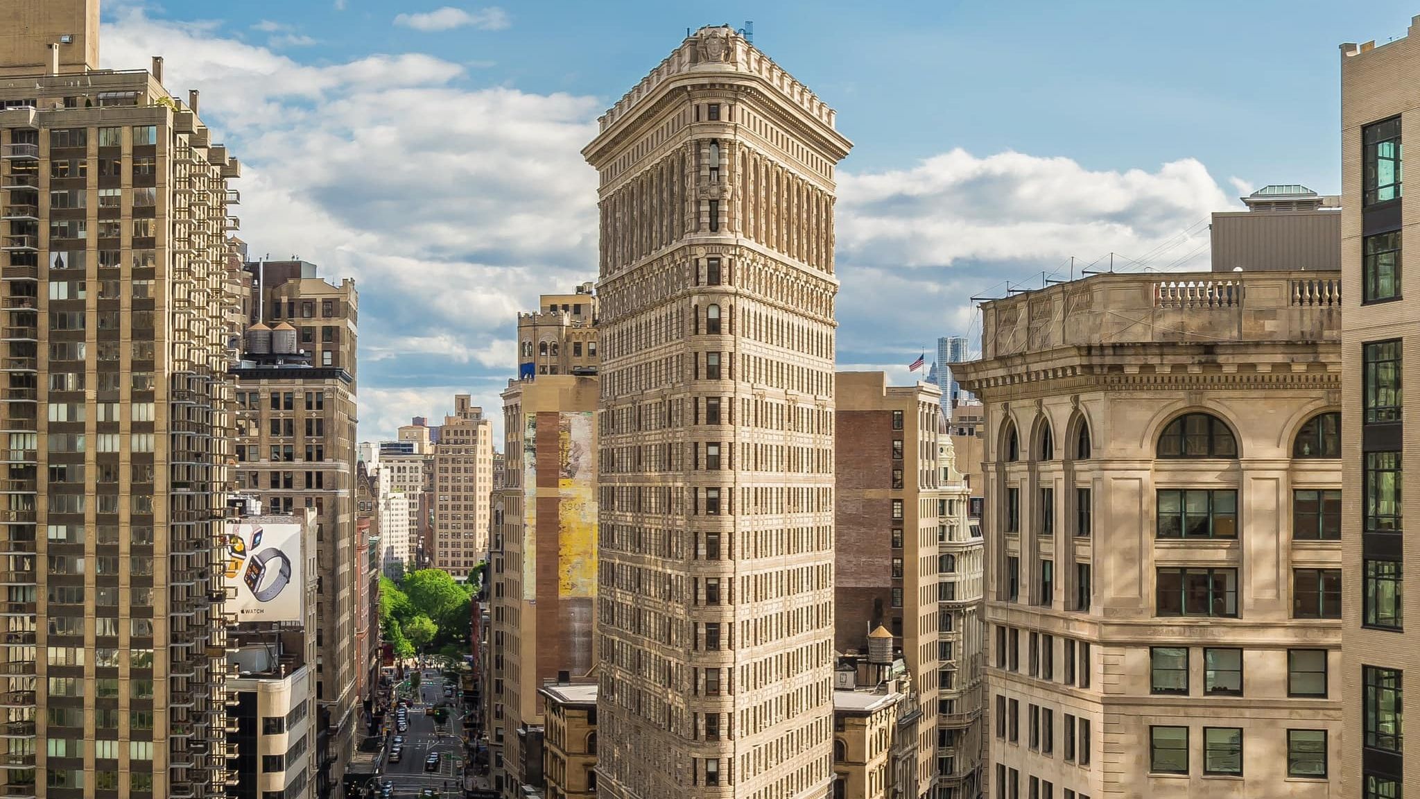 2048x1152 Flatiron Building Scaffolding Unveiling