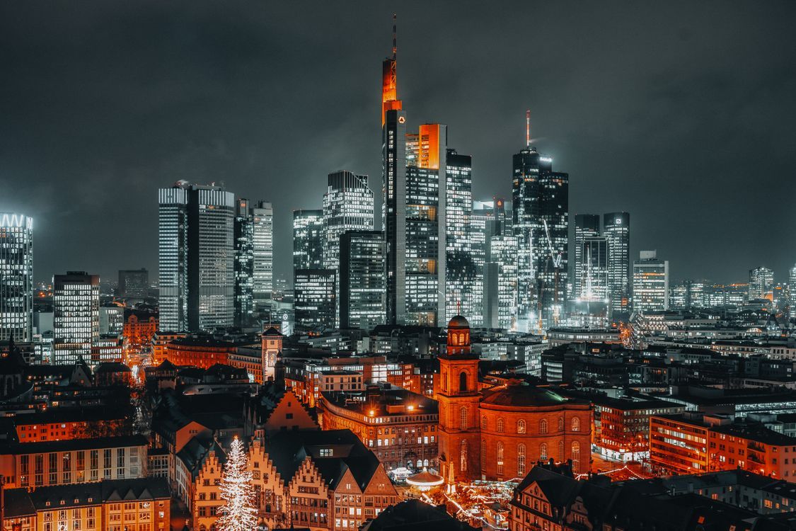 1125x750 Illuminated Frankfurt at Night · Free