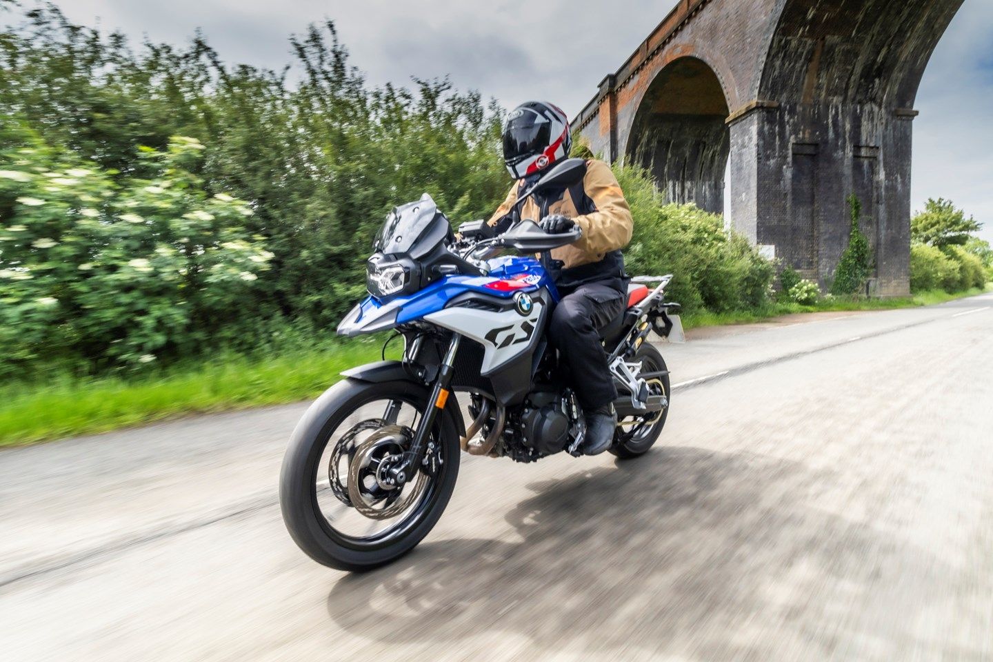 1440x960 2024 On BMW F800GS Review: Road Focused And Budget Friendly