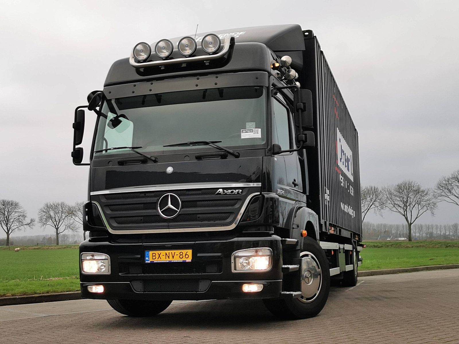 1600x1200 MERCEDES BENZ AXOR 1824 L