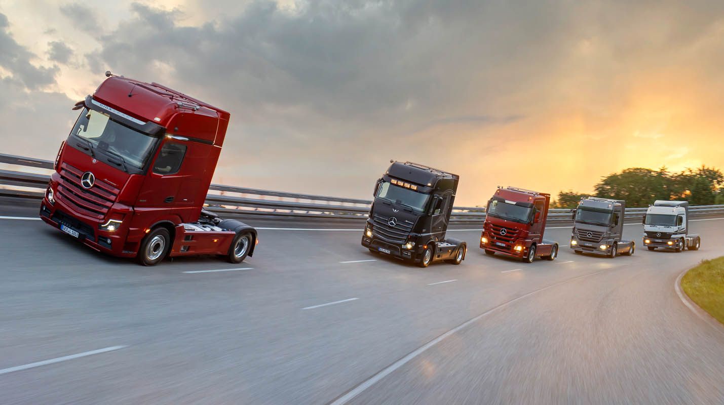 1429x800 Years Of The Mercedes Benz Actros. En.