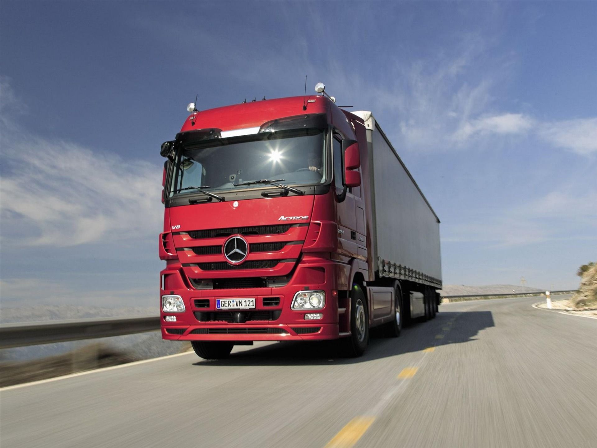 1920x1440 Actros Truck Red Car Transport Photography Wallpaper