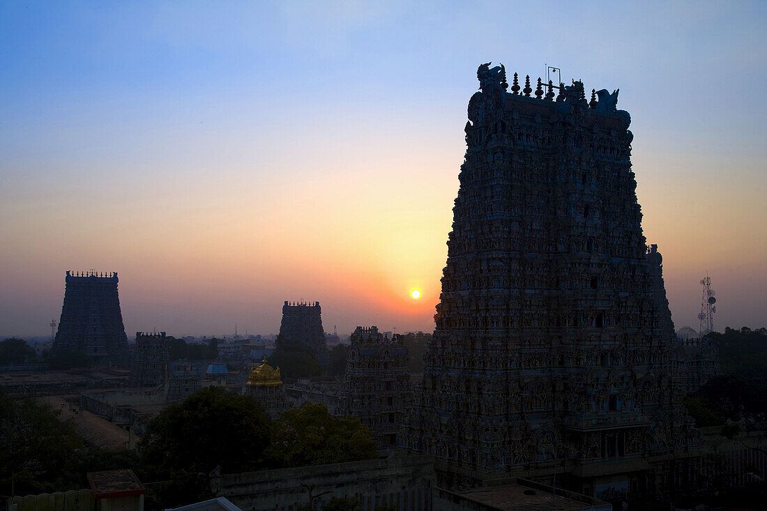 1100x733 Sri Meenakshi Temple, sunset, Madurai