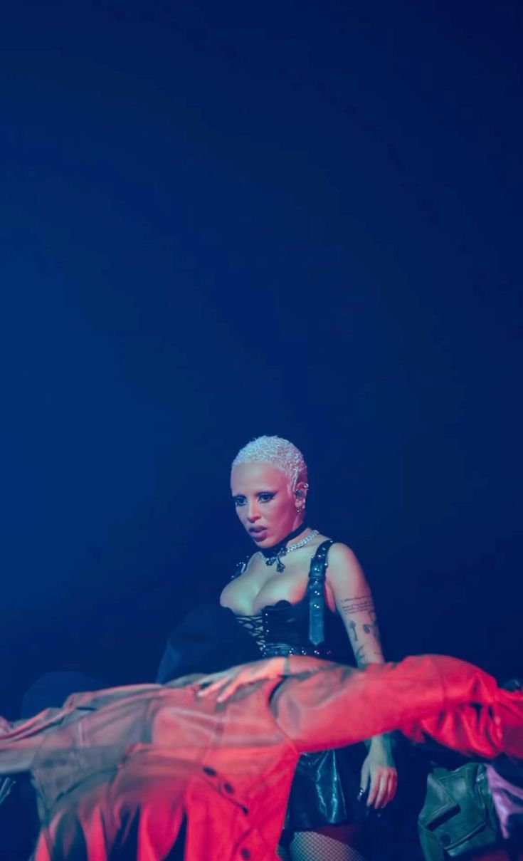 735x1209 Doja Cat wallpaper Scarlet Tour