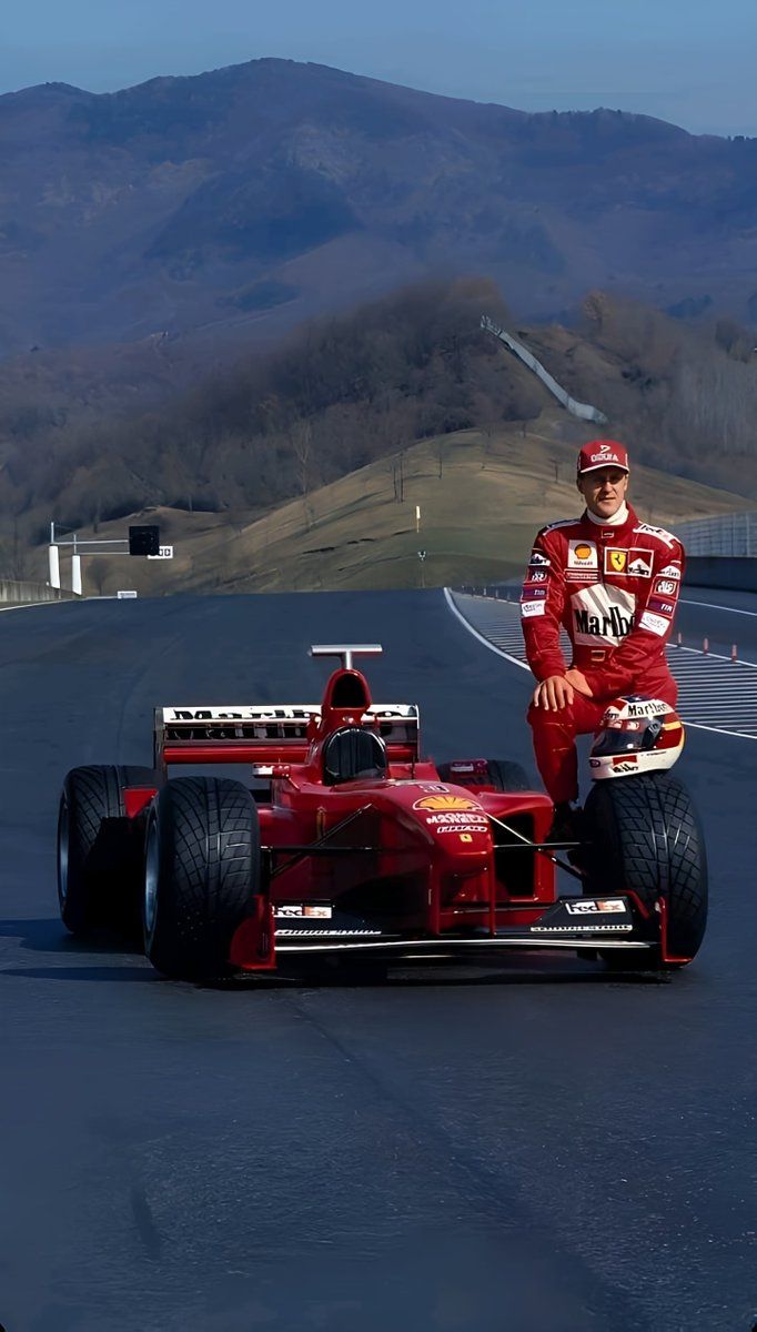 682x1200 Michael Schumacher wallpaper 4k