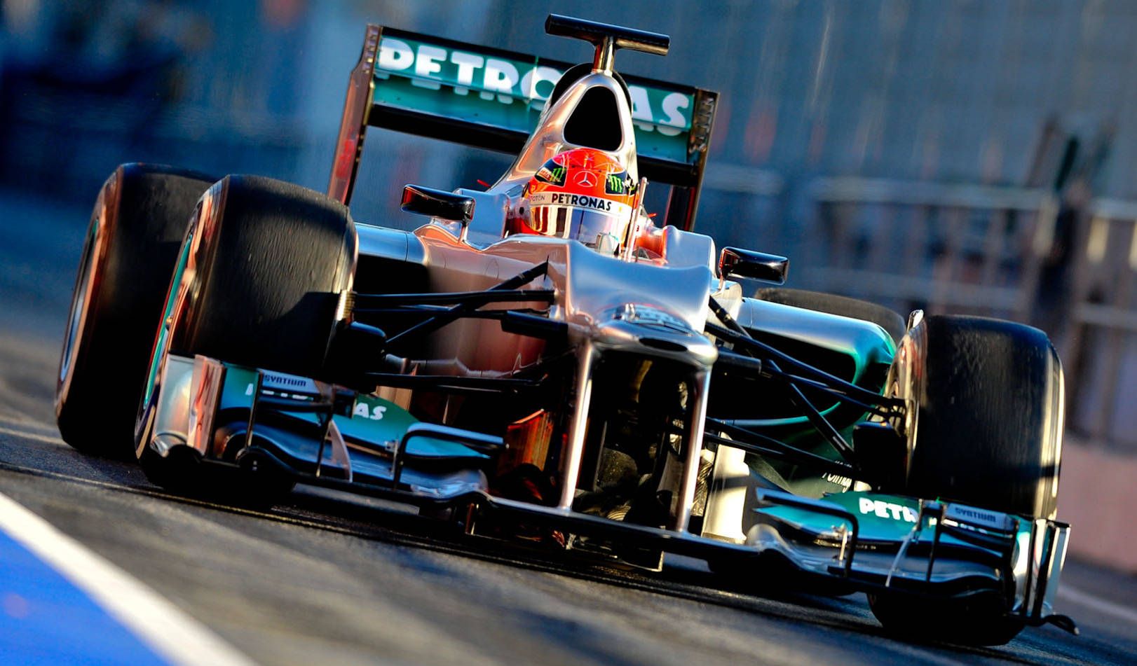 1622x951 Download Silver Petronas Michael Schumacher Wallpaper