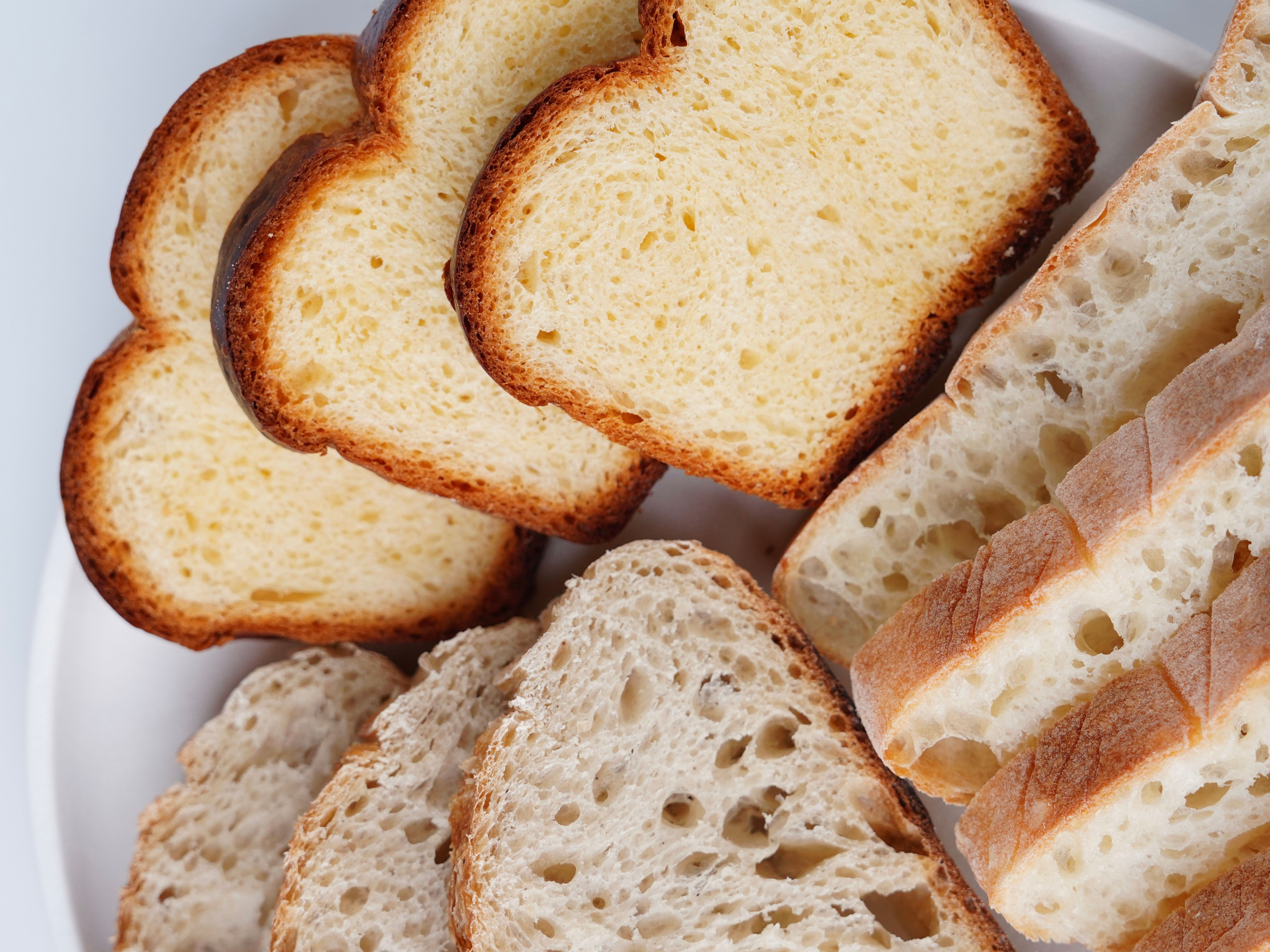 5552x4160 Close up of Bread Slices · Free
