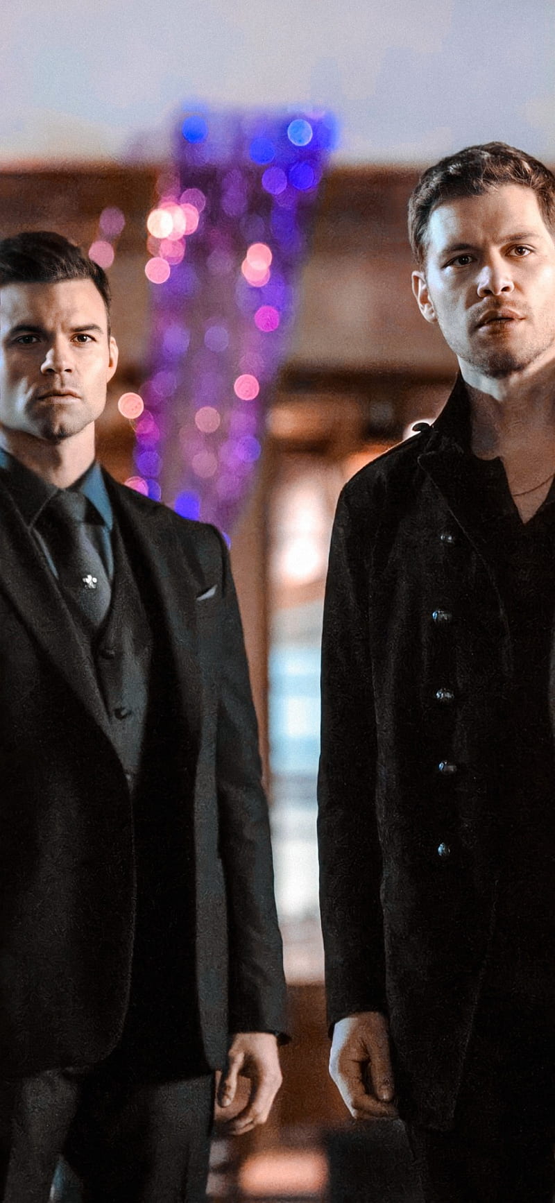 800x1734 Lockscreens, Klaus and Elijah Mikaelson, HD phone wallpaper