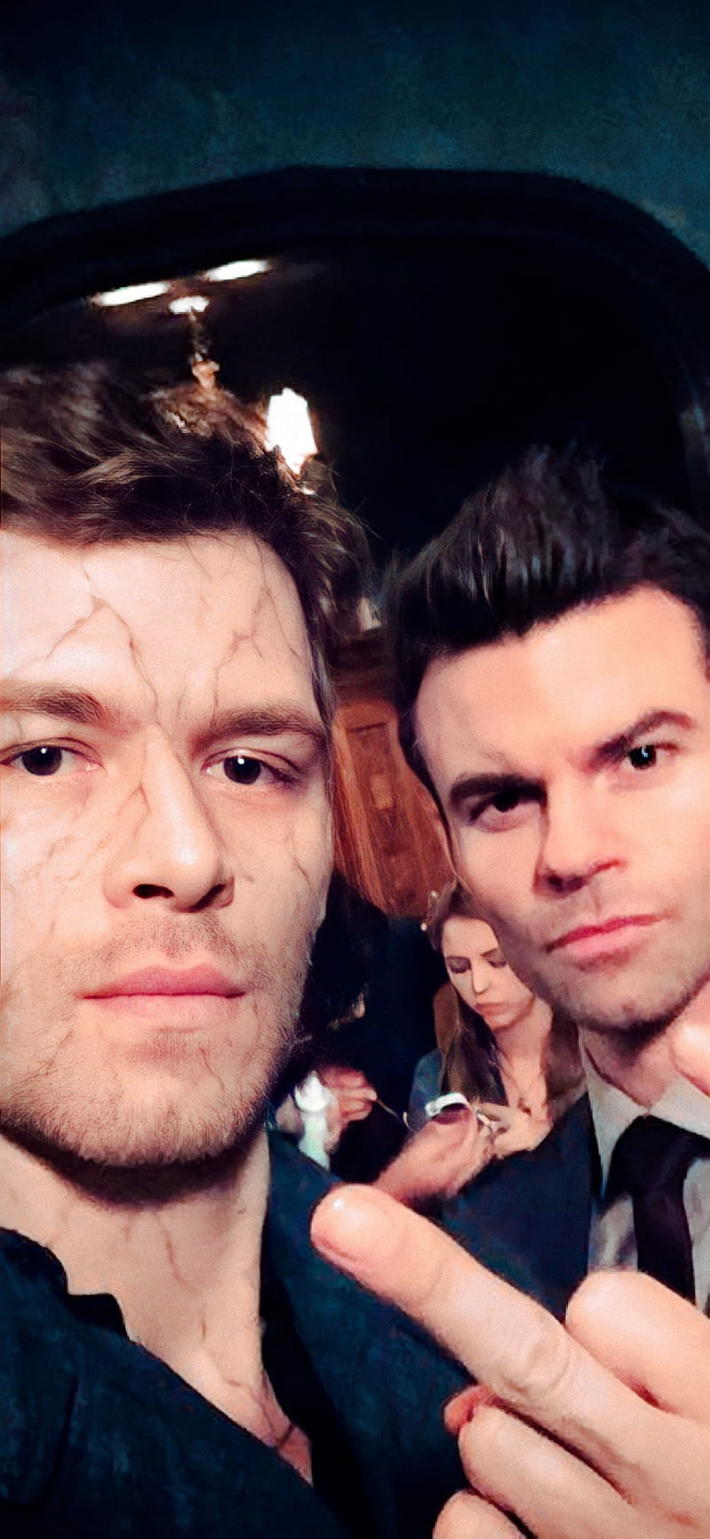800x1734 Lockscreens, Klaus and Elijah Mikaelson, HD phone wallpaper