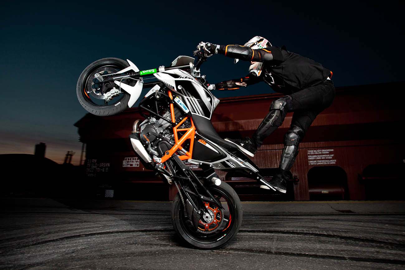 1300x867 Rok Bagoroš's New KTM 690 Duke Stunt Bike & Rubber