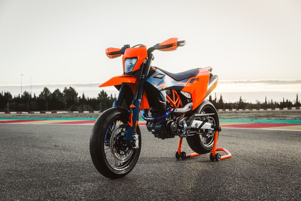 1199x800 Ktm 690 Duke 2012 RAISE THE BAR: KTM UNVEILS THE 2026 KTM 690 KTM North America