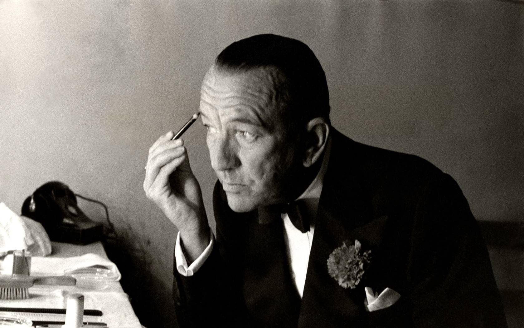 1680x1050 Noel Coward's too brief encounter with the silver screen