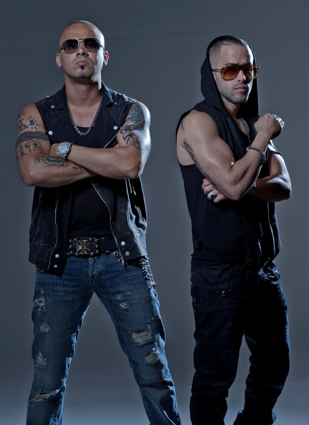 1198x1645 Wisin & Yandel Wallpaper