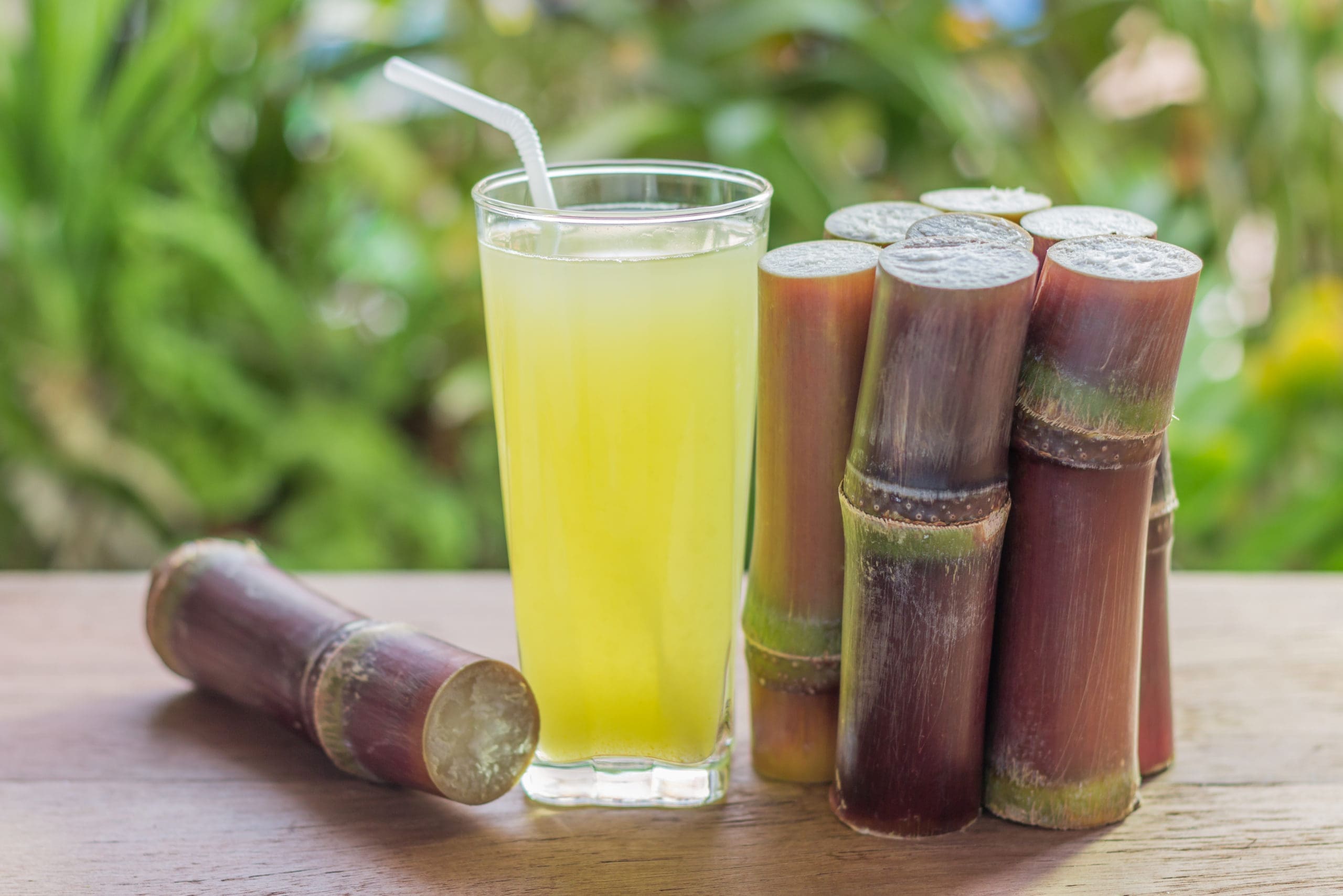2560x1707 How Sugarcane Juice Is Served Around the World