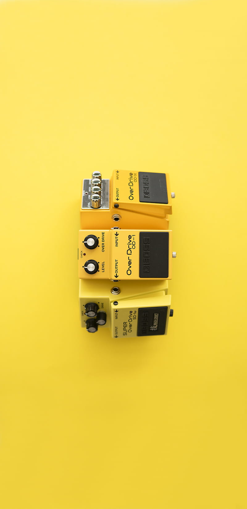 800x1644 HD guitar pedals wallpaper