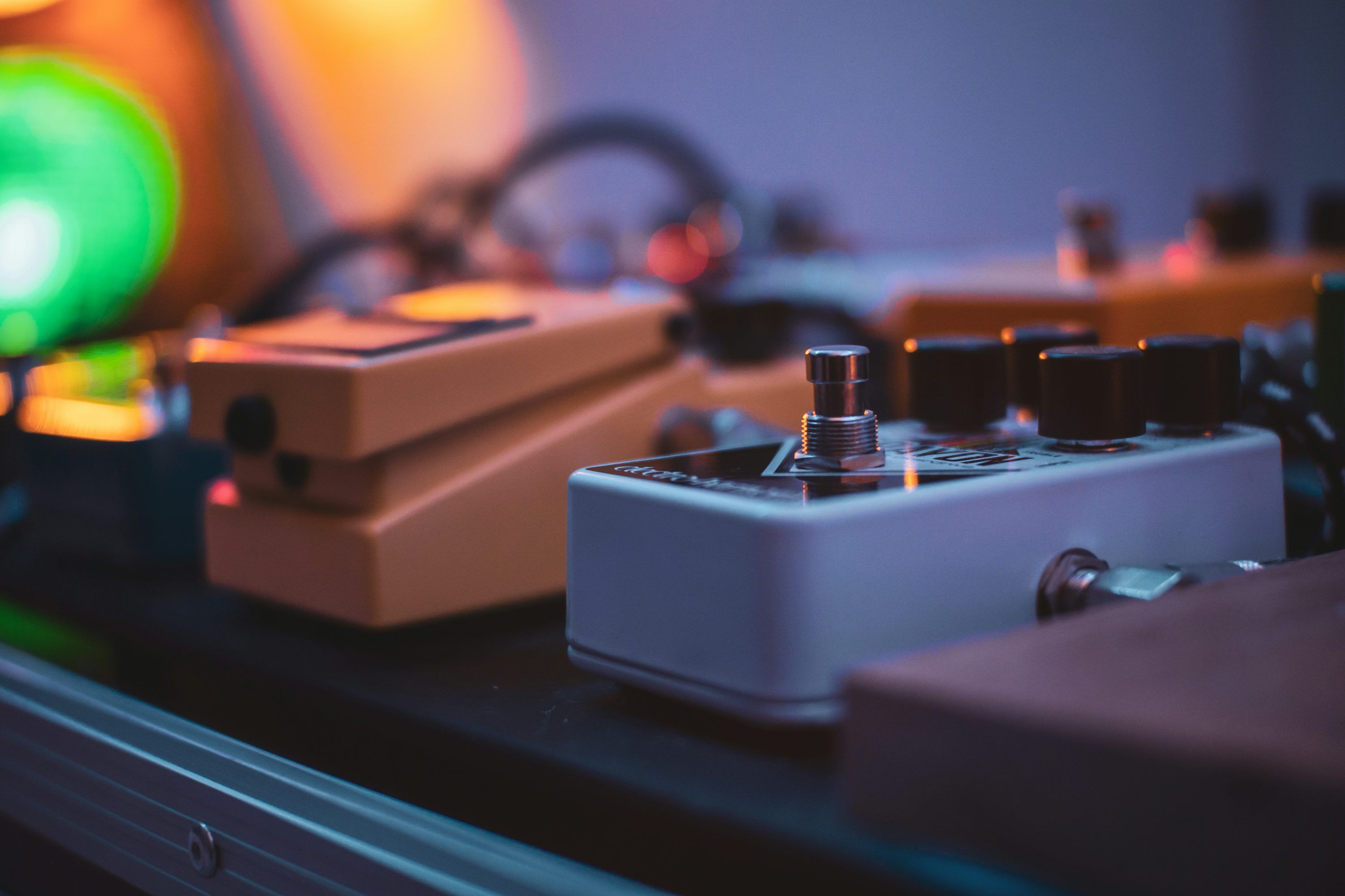 3000x2000 Pedalboard Picture. Download Free Image