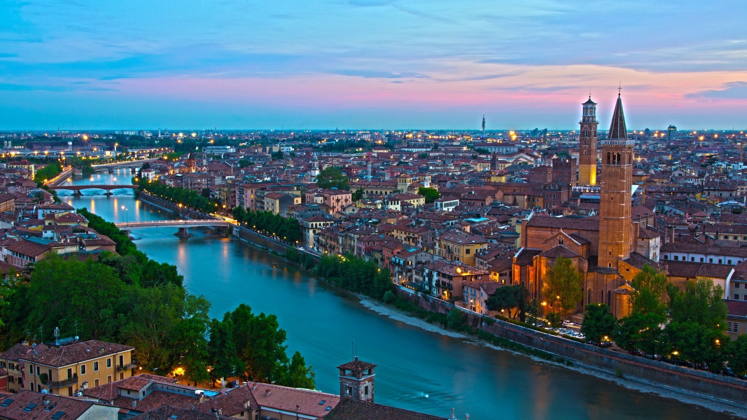 2560x1440 Trento Wallpaper