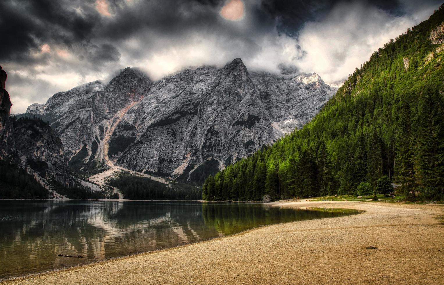 1527x980 Italy Lake Trentino Toblino Background Water Sky Summer Travel Nature Spring Landscape Beauty Mountain Green Blue Environment Europe Beautiful Castle Tourism Romantic Medieval Alps