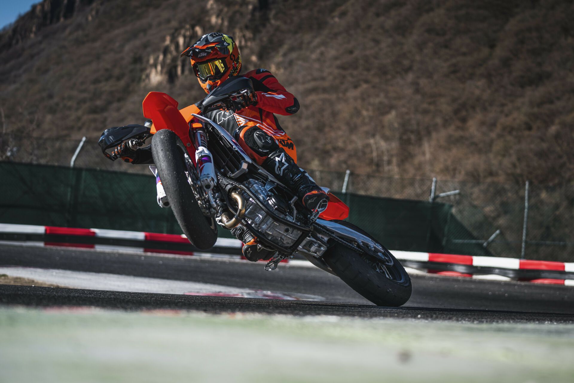1920x1280 KTM's 450 SMR Gets New Color Scheme World Magazine. Motorcycle Riding, Racing & Tech News