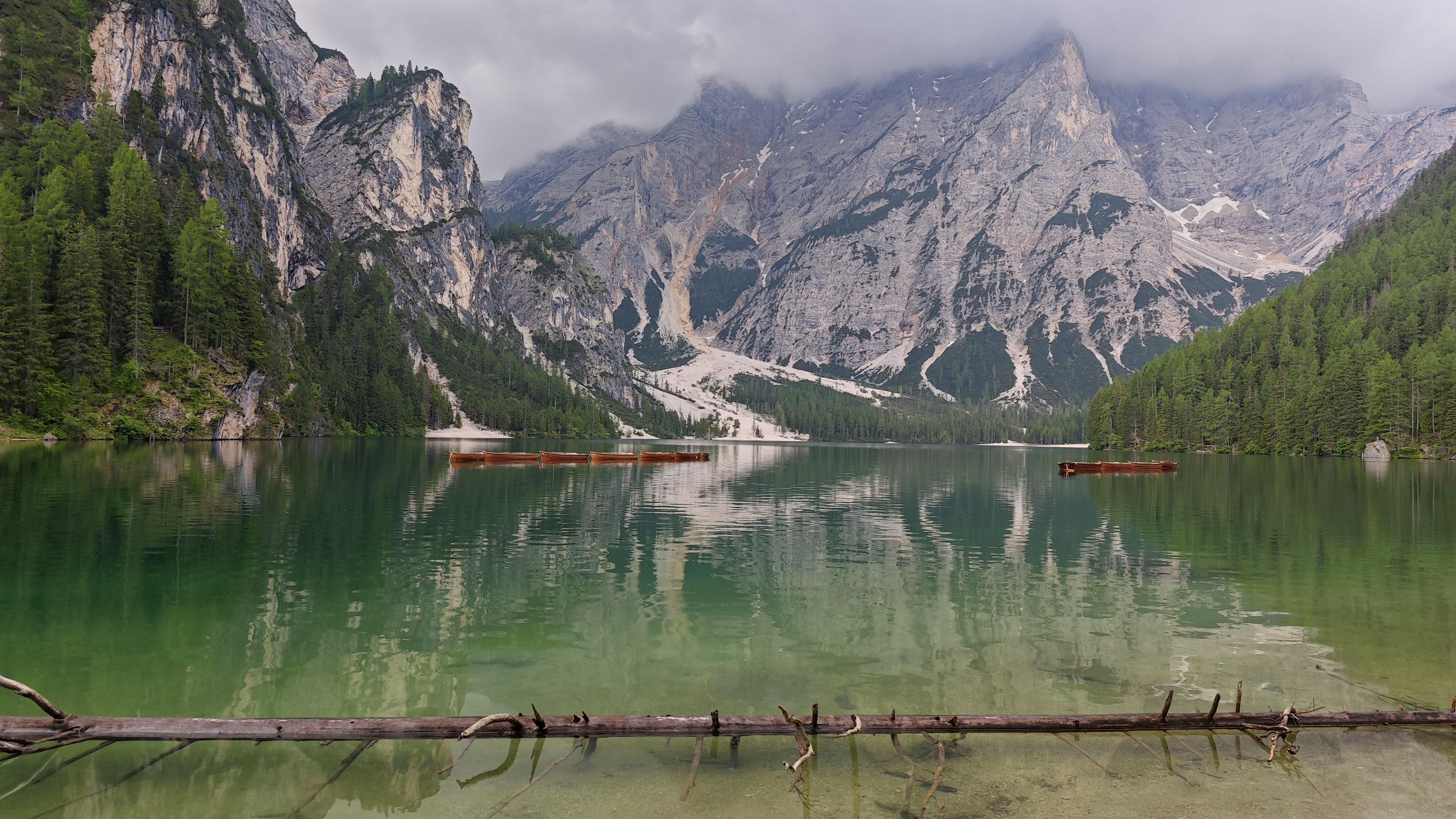 4096x2304 Lake Braies in the Italian Dolomites [OC]