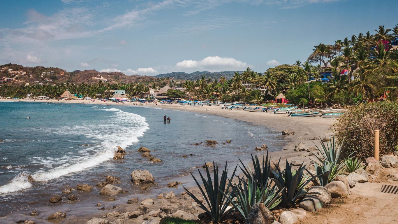 1366x768 Sayulita vacation packages from $137