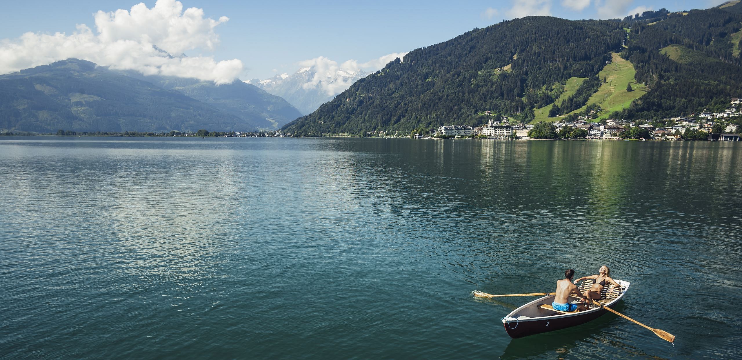 2560x1242 Beach Vacation In Austria At The Lake Am See Kaprun