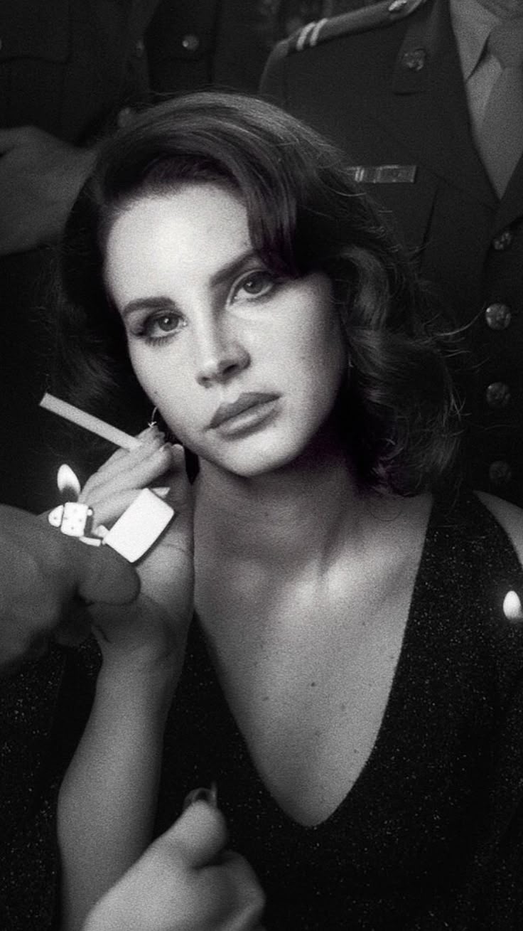 736x1309 Elizabeth woolridge grant. Lana del rey love, Mary elizabeth winstead, Lana del rey smoking wallpaper