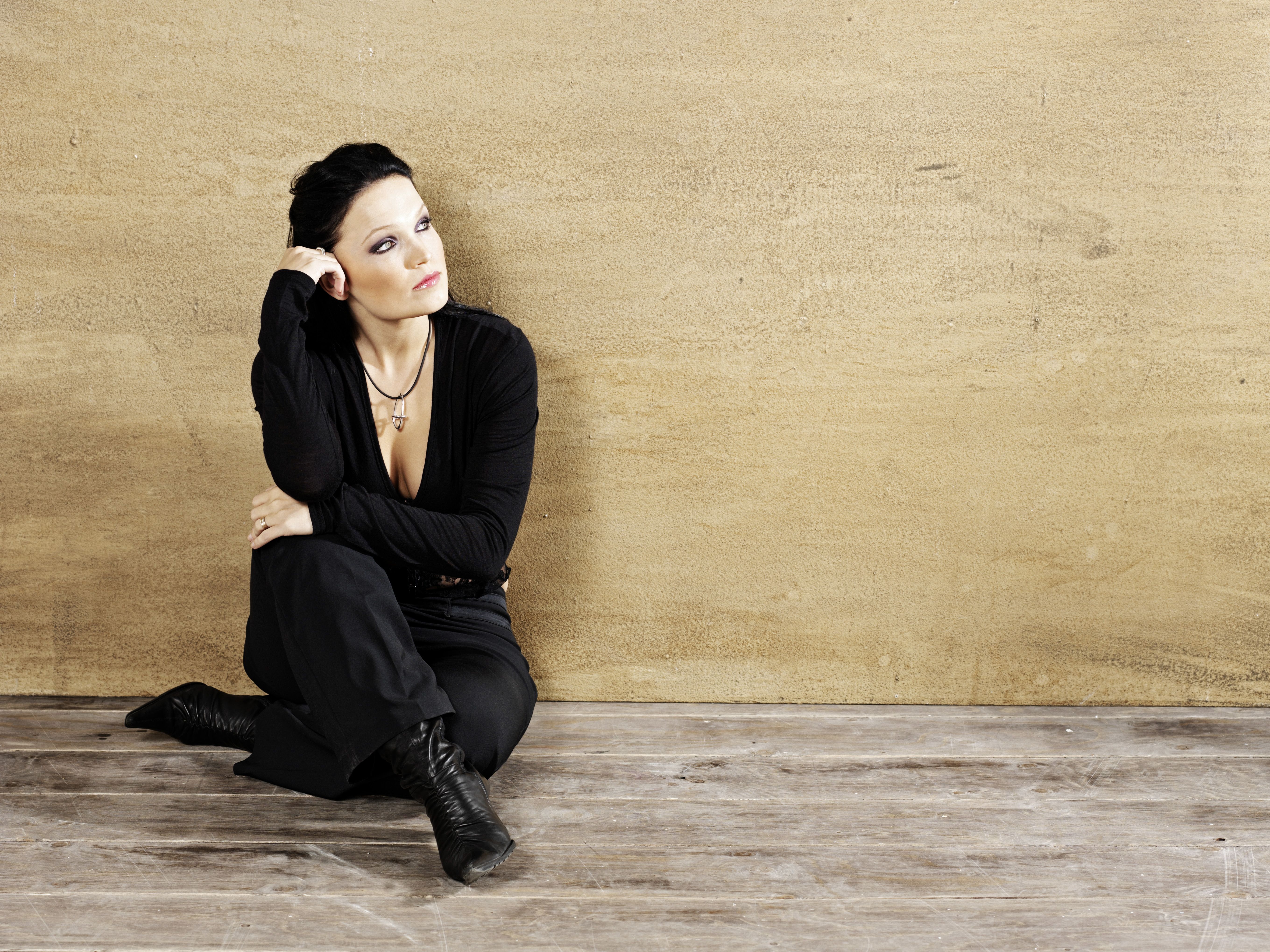 5440x4080 Tarja Turunen