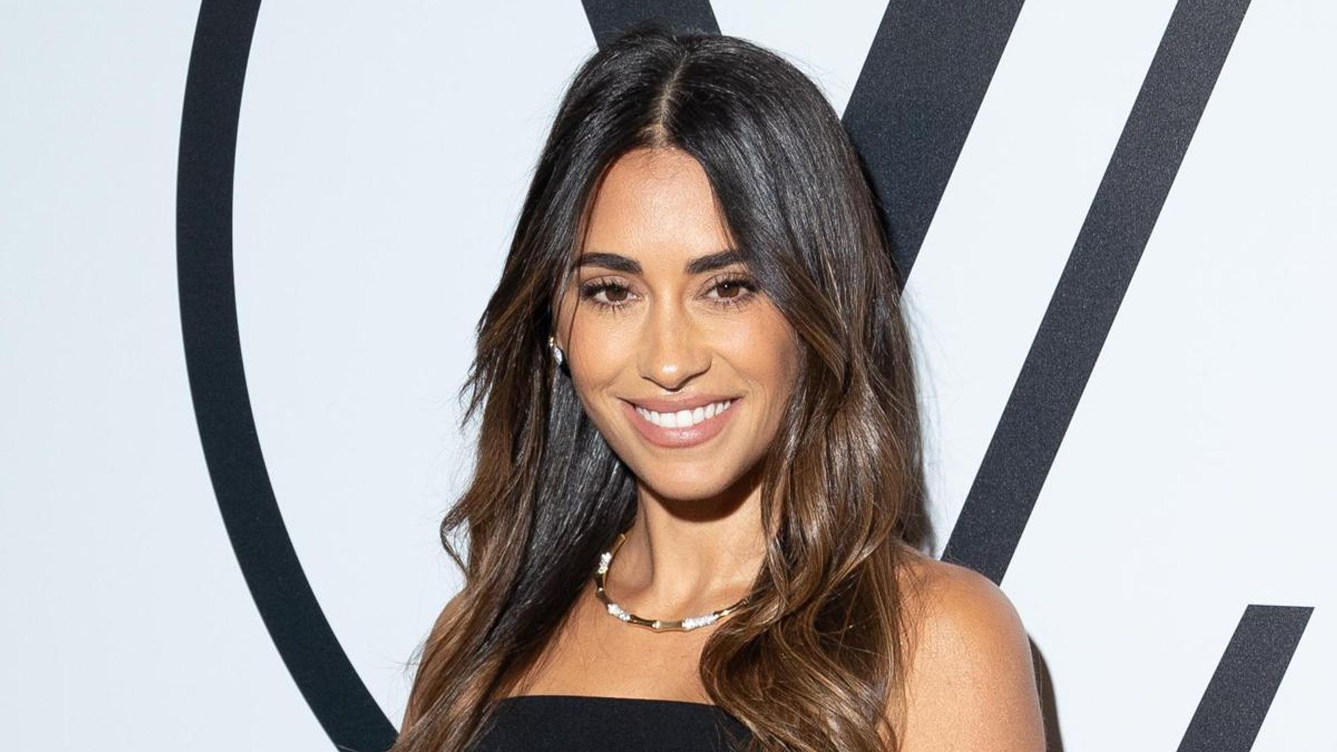 1920x1080 Antonela Roccuzzo shares adorable soccer mom post with kids