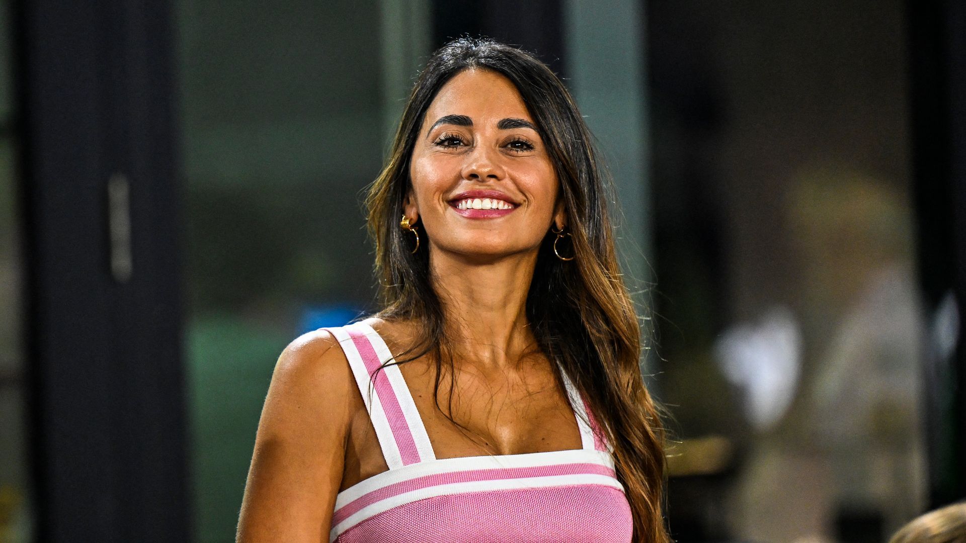 1920x1080 Antonela Roccuzzo shares photo of her sunny summer with Messi and their kids