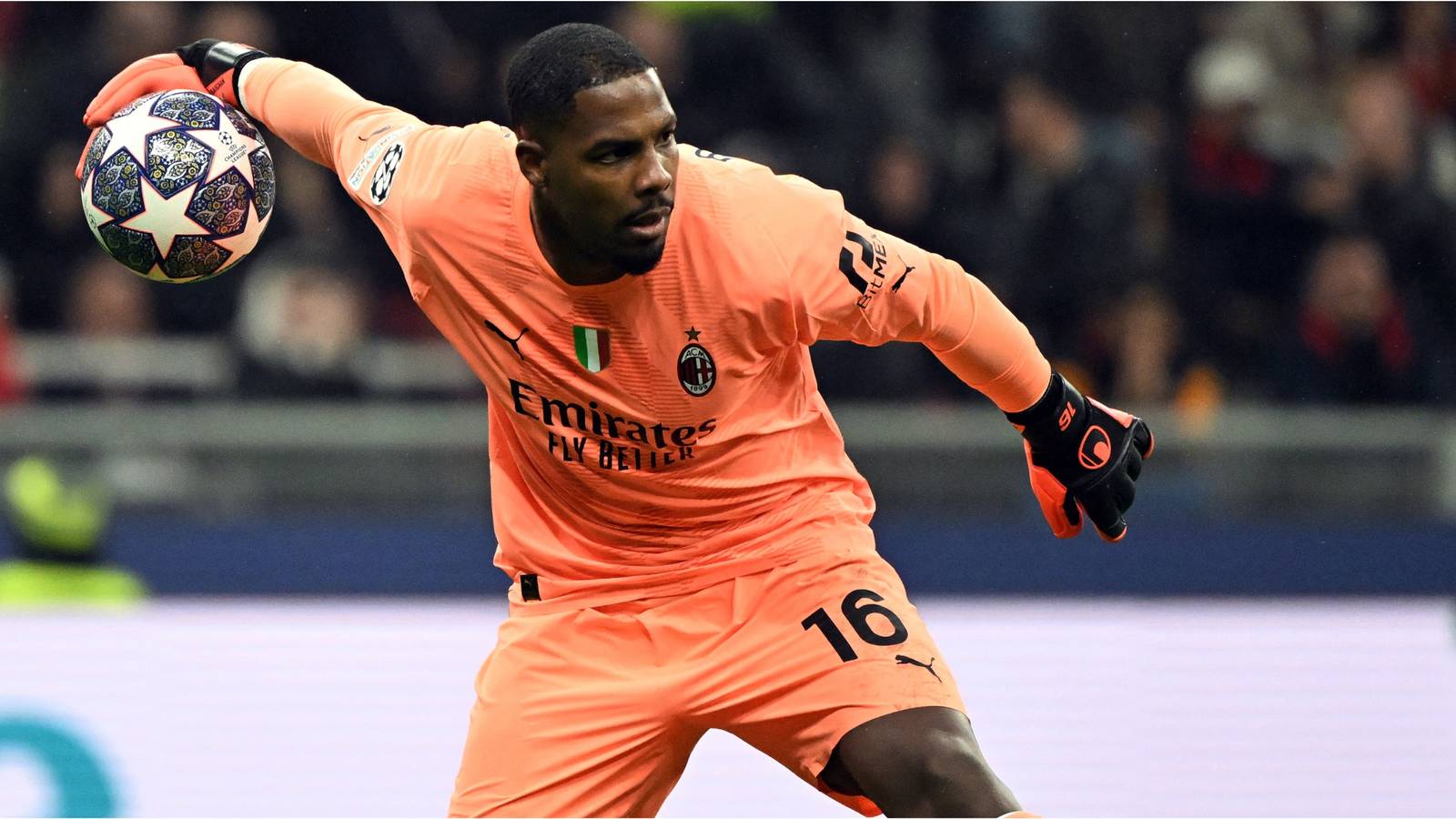 1600x900 Tottenham: Spurs Look To Sign World's Best Goalkeeper