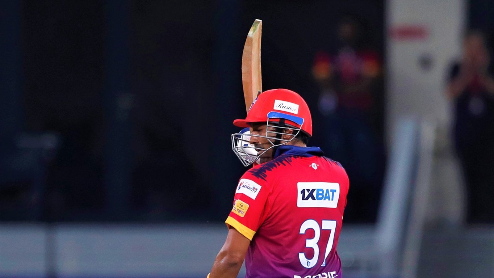 1600x900 ILT20: Robin Uthappa Belts 46 Ball 79 But Dubai Capitals Lose To Gulf Giants