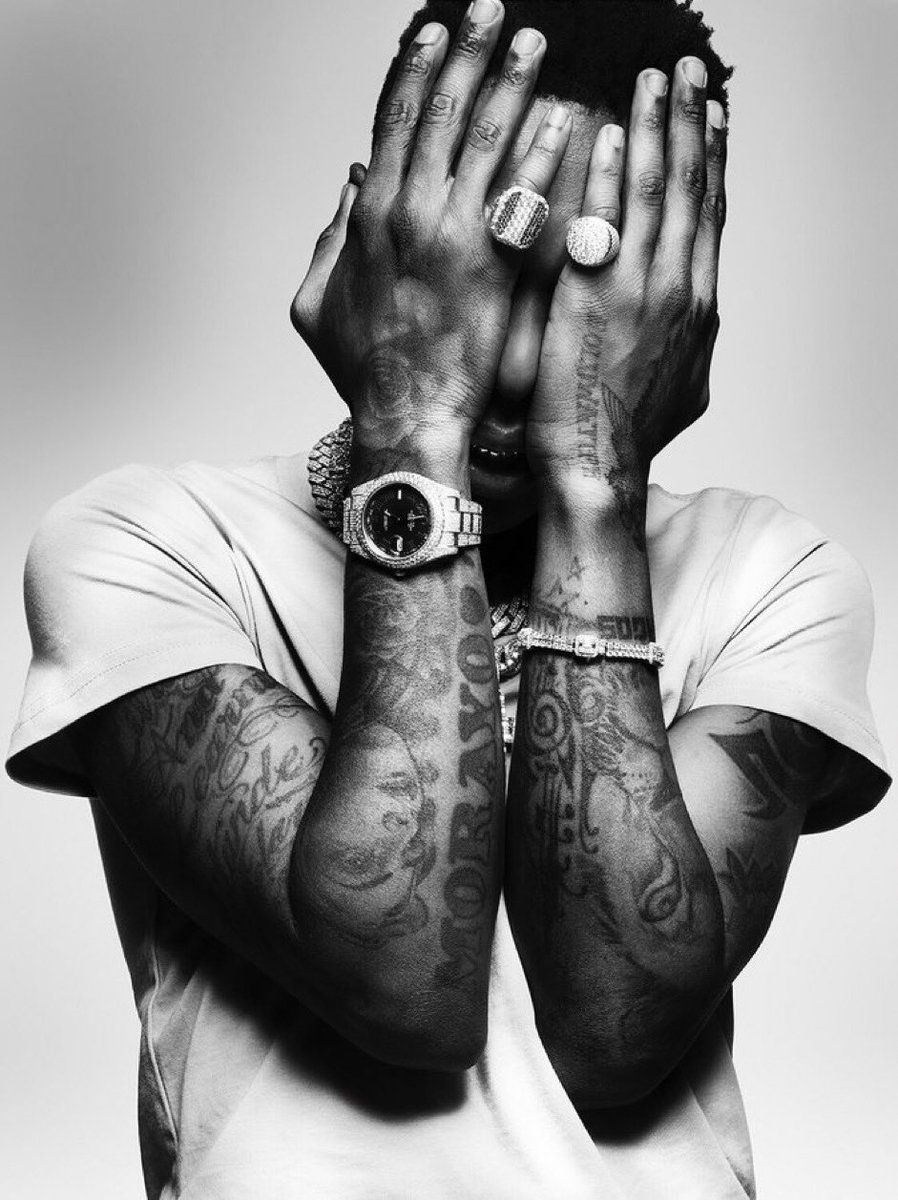 898x1200 wizkidayo Made in Lagos album becomes the first album on the Nigerian Apple Music Albums chart history to spend 100 WEEKS in the