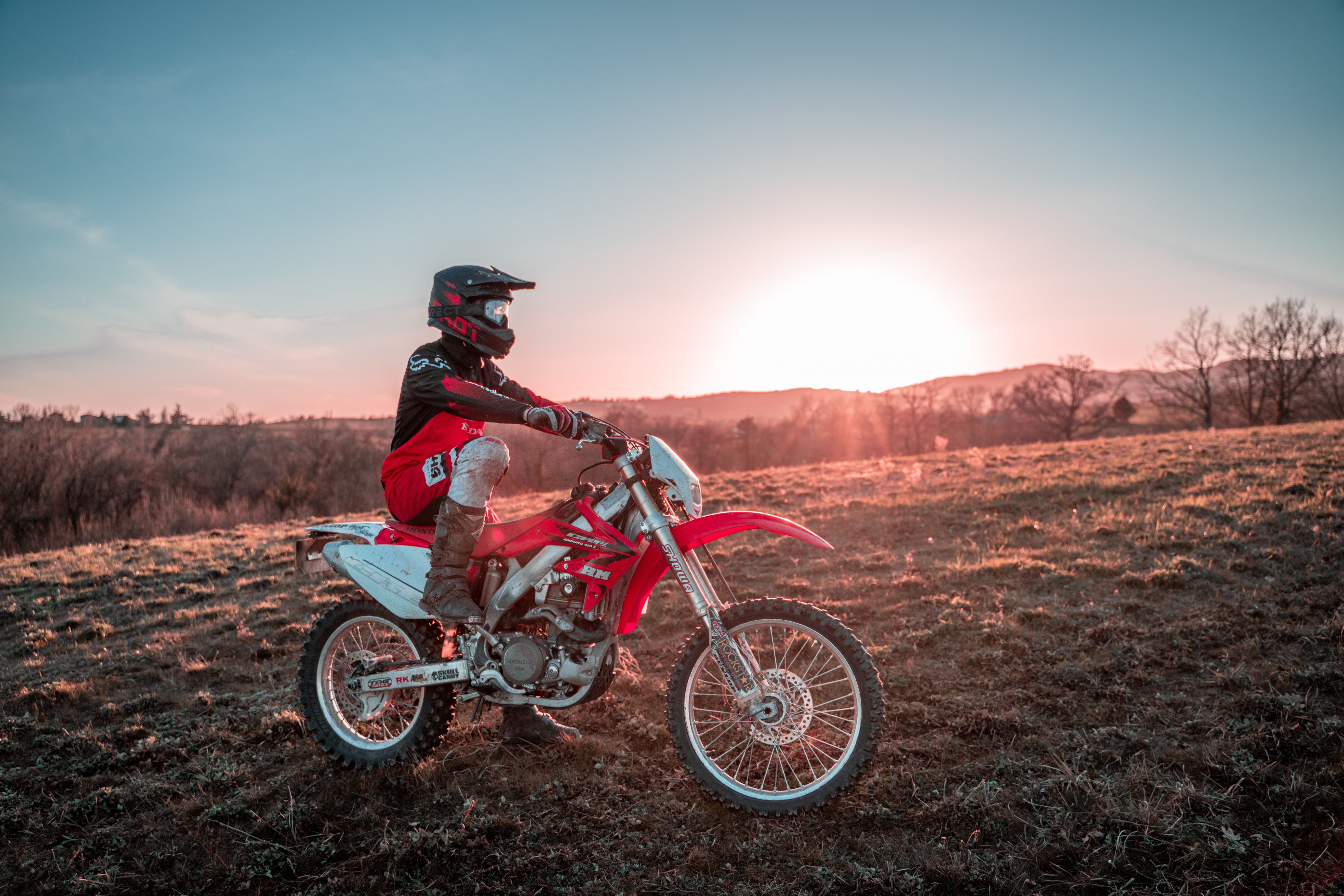 5477x3651 A Honda CRF Motorcycle · Free