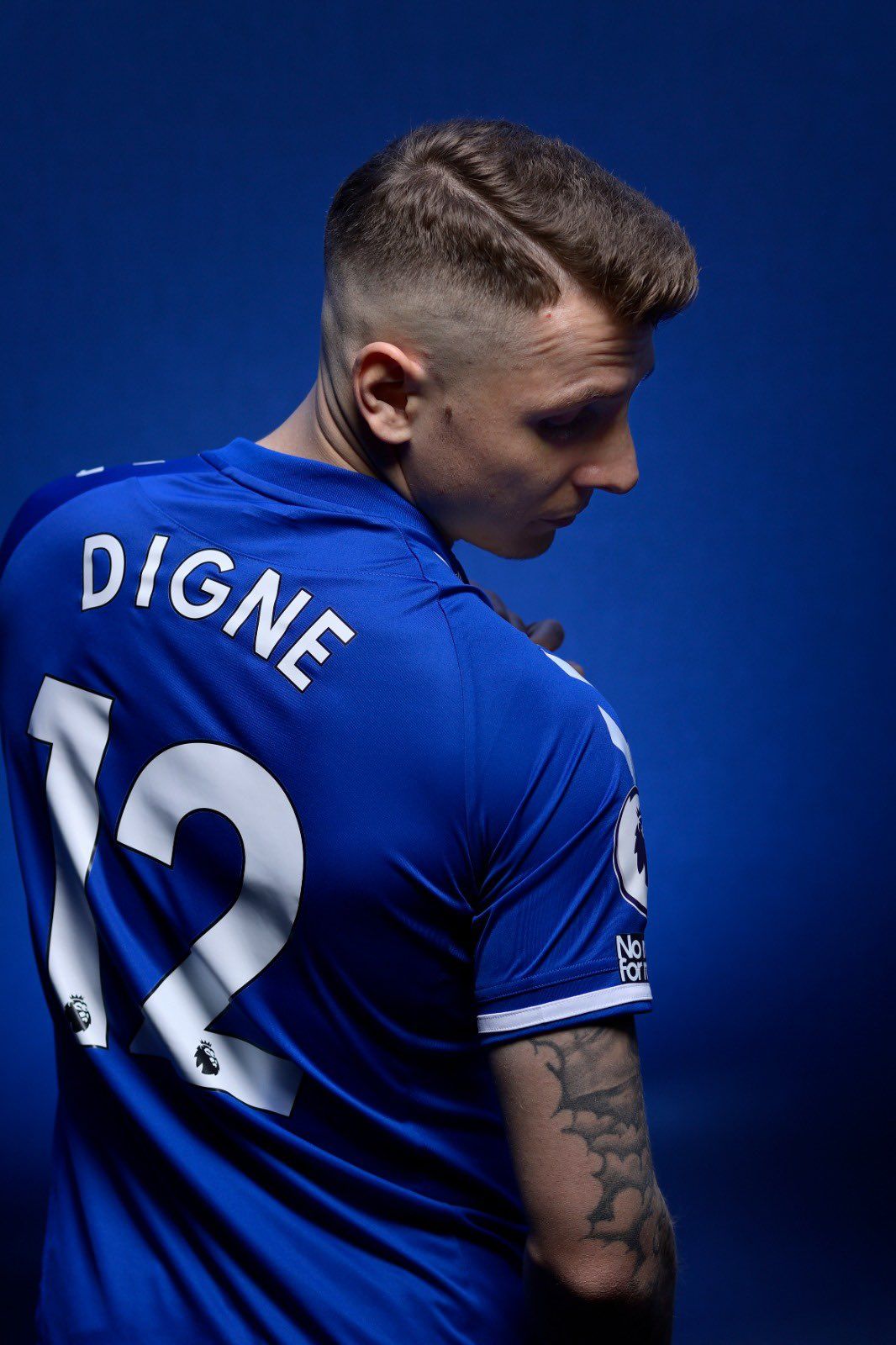 1066x1600 Digne Wallpaper