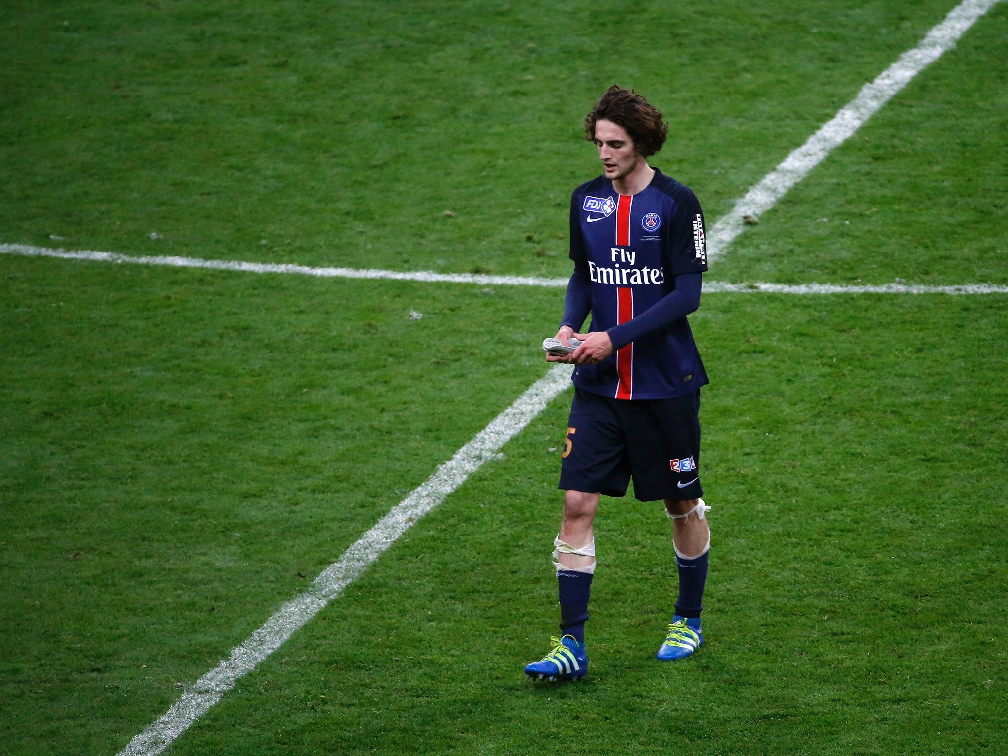 2048x1536 Arsenal Transfer News: Paris Saint Germain Midfielder Adrien Rabiot Keen On Premier League Move