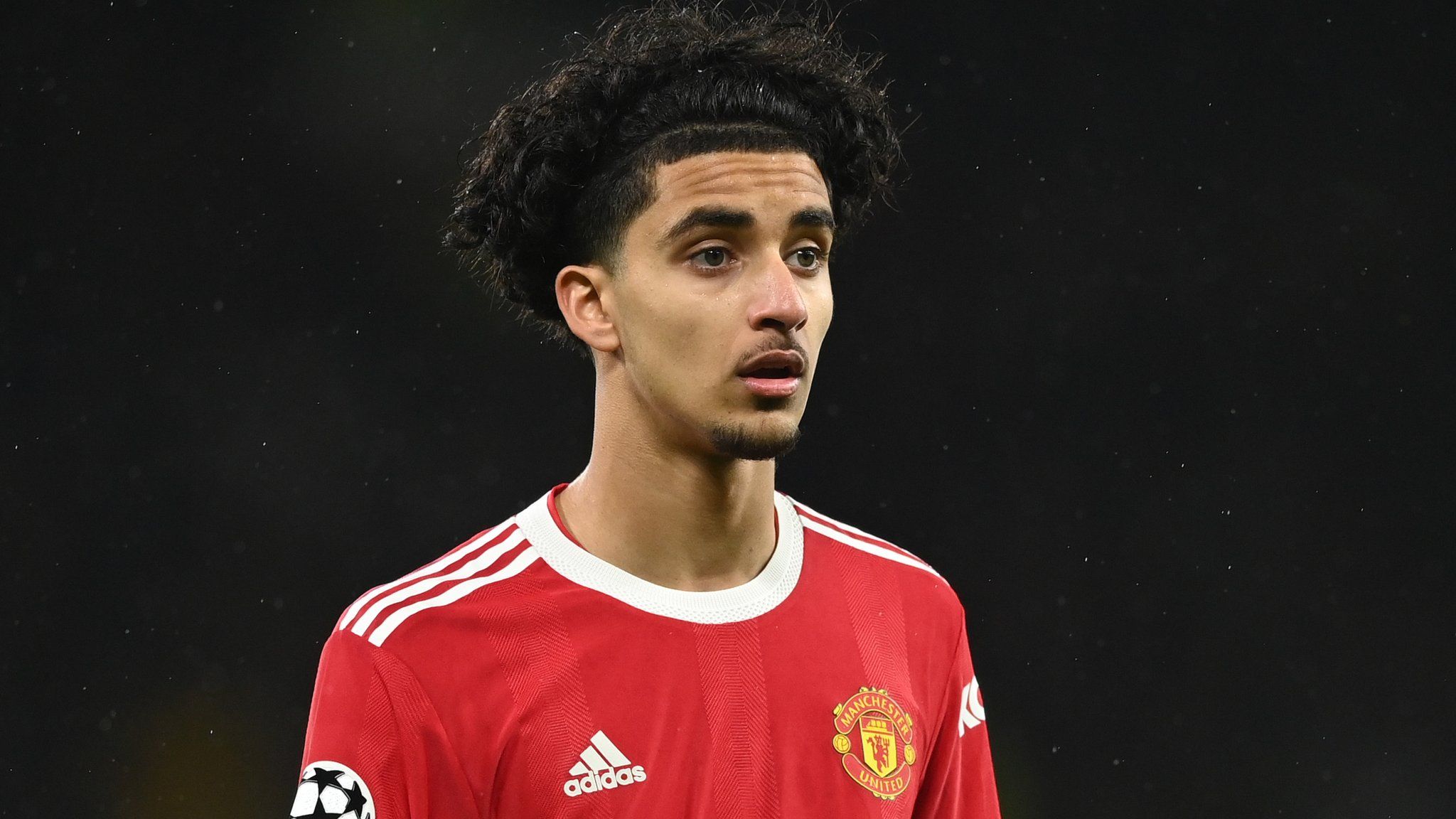 2048x1152 Zidane Iqbal: Manchester United youngster called up