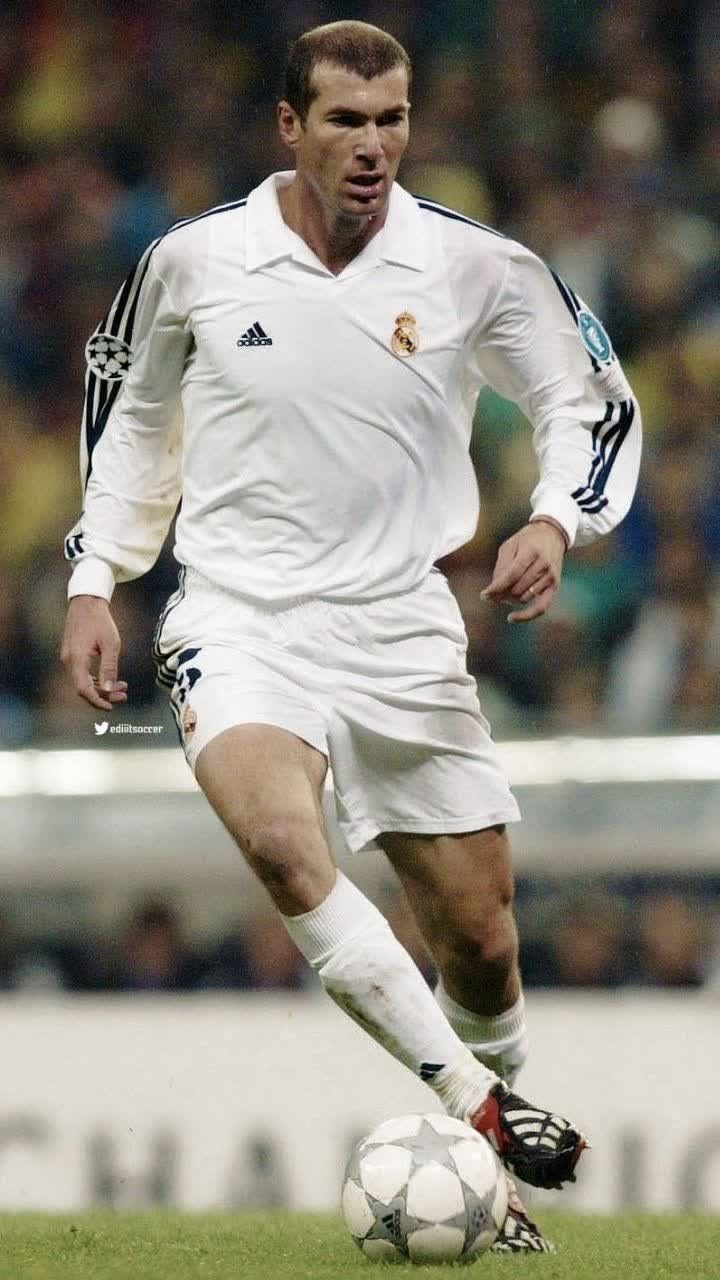 720x1280 Zinedine Zidane Black and White