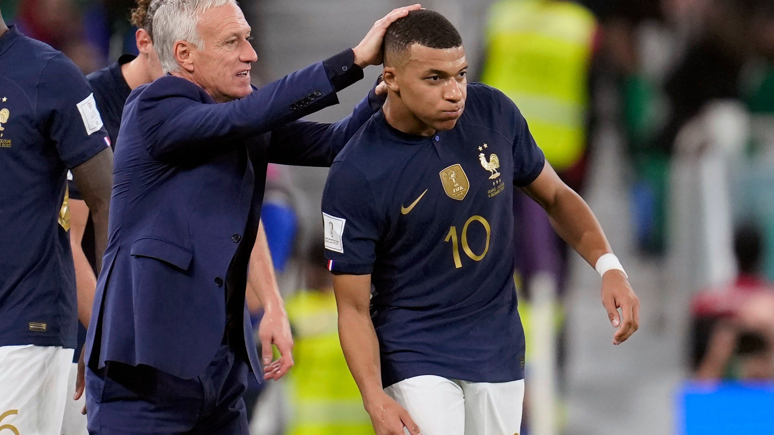 2560x1440 World Cup history beckons for France, Mbappé, Deschamps