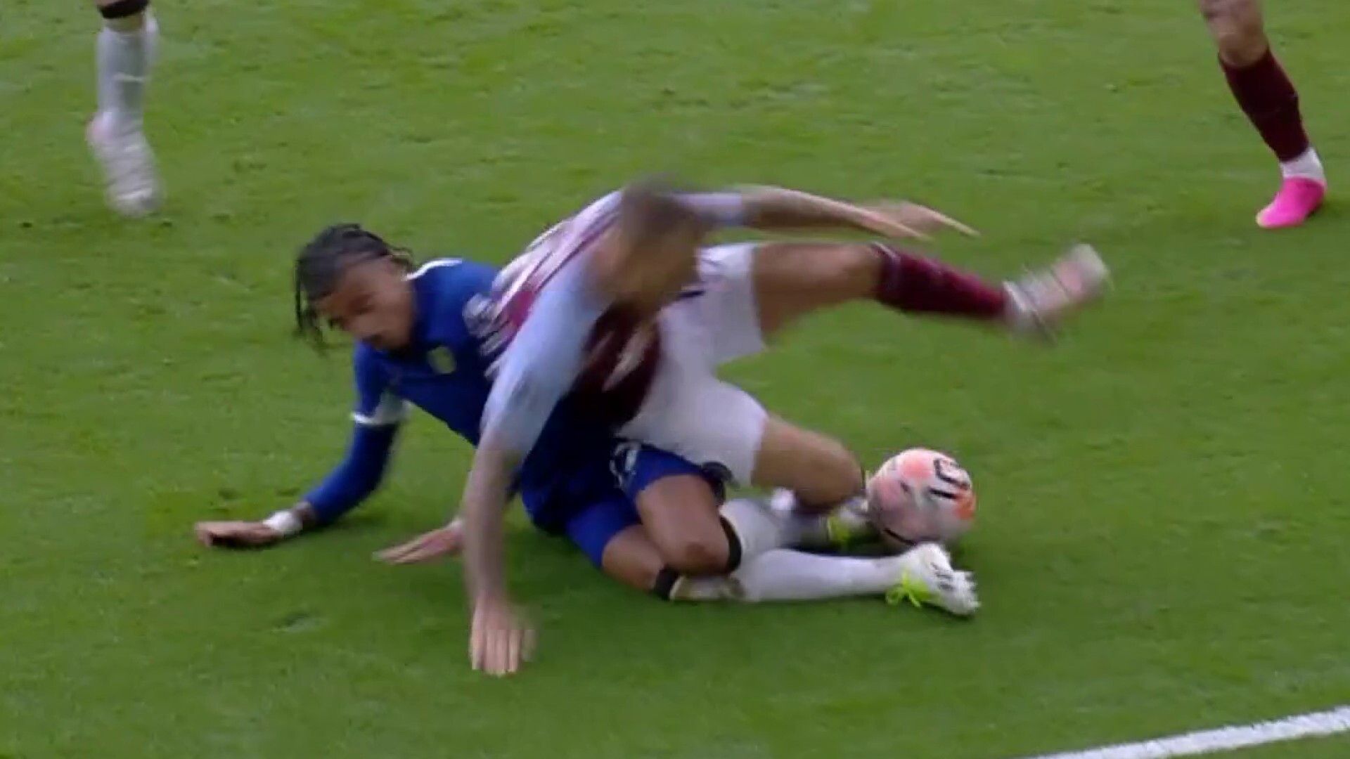 1920x1080 Gusto receives straight red card v. Aston Villa