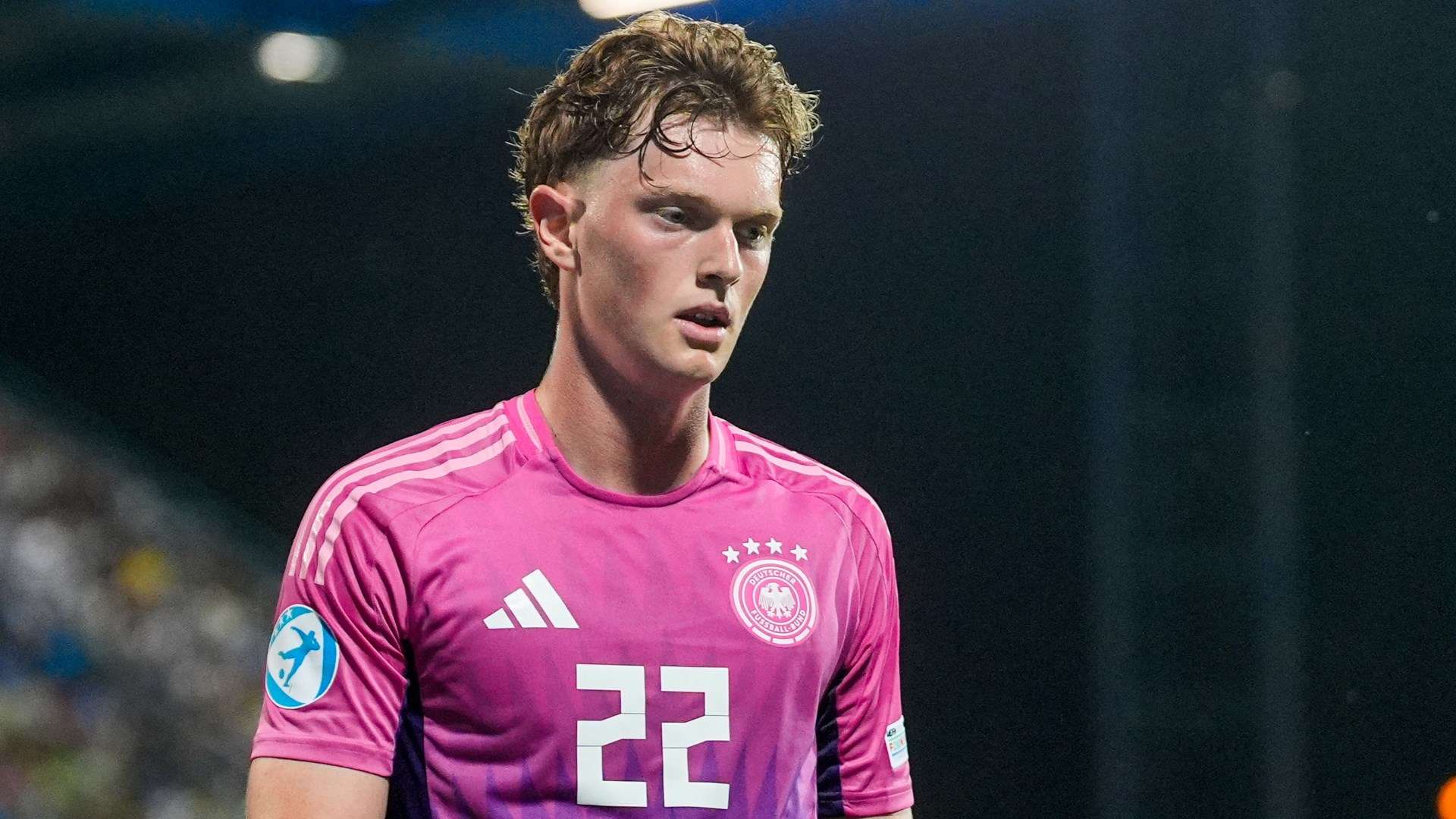 1920x1080 It takes courage' Munich director aims dig at teenage midfielder Paul Wanner ahead of €15m PSV move. Goal.com US