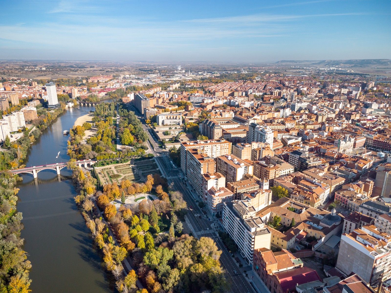 1600x1200 Valladolid to do and travel guide