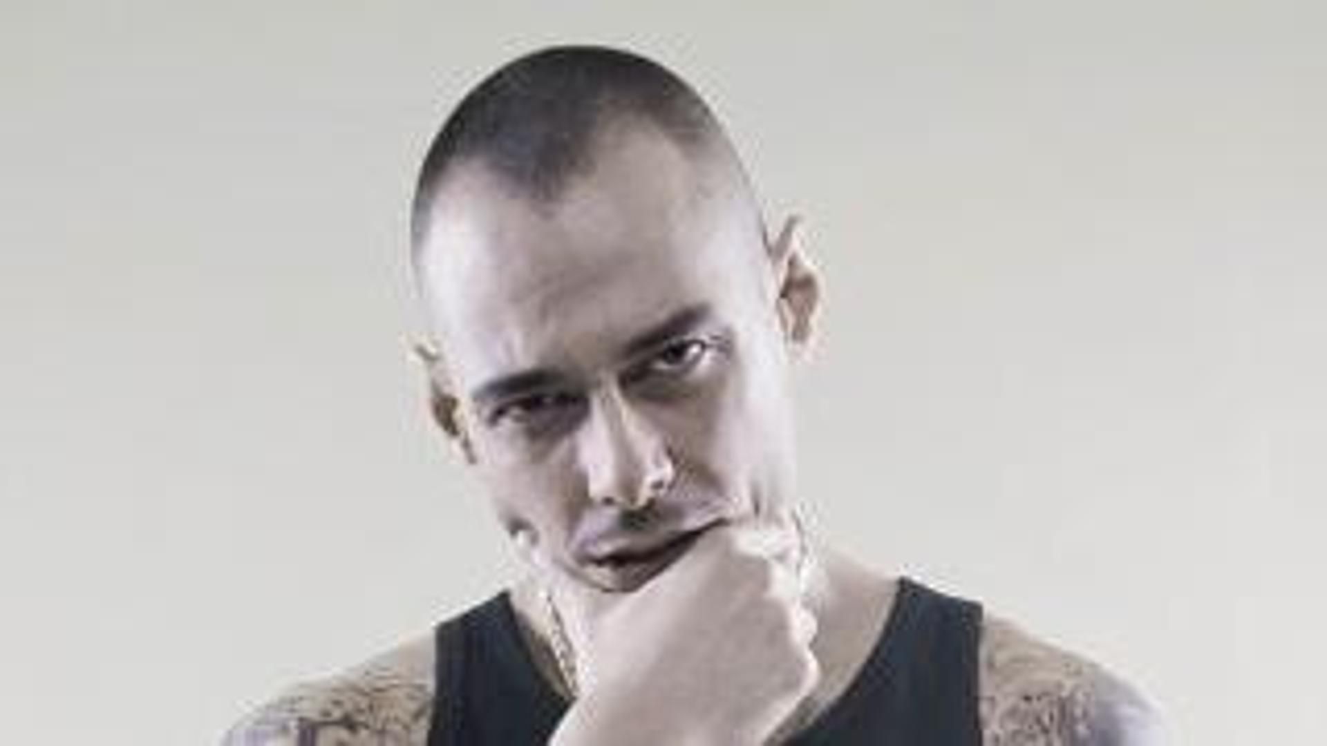 1920x1080 Fabri Fibra in concerto a Genova: «Il rap in Italia è innocuo». Secolo XIX
