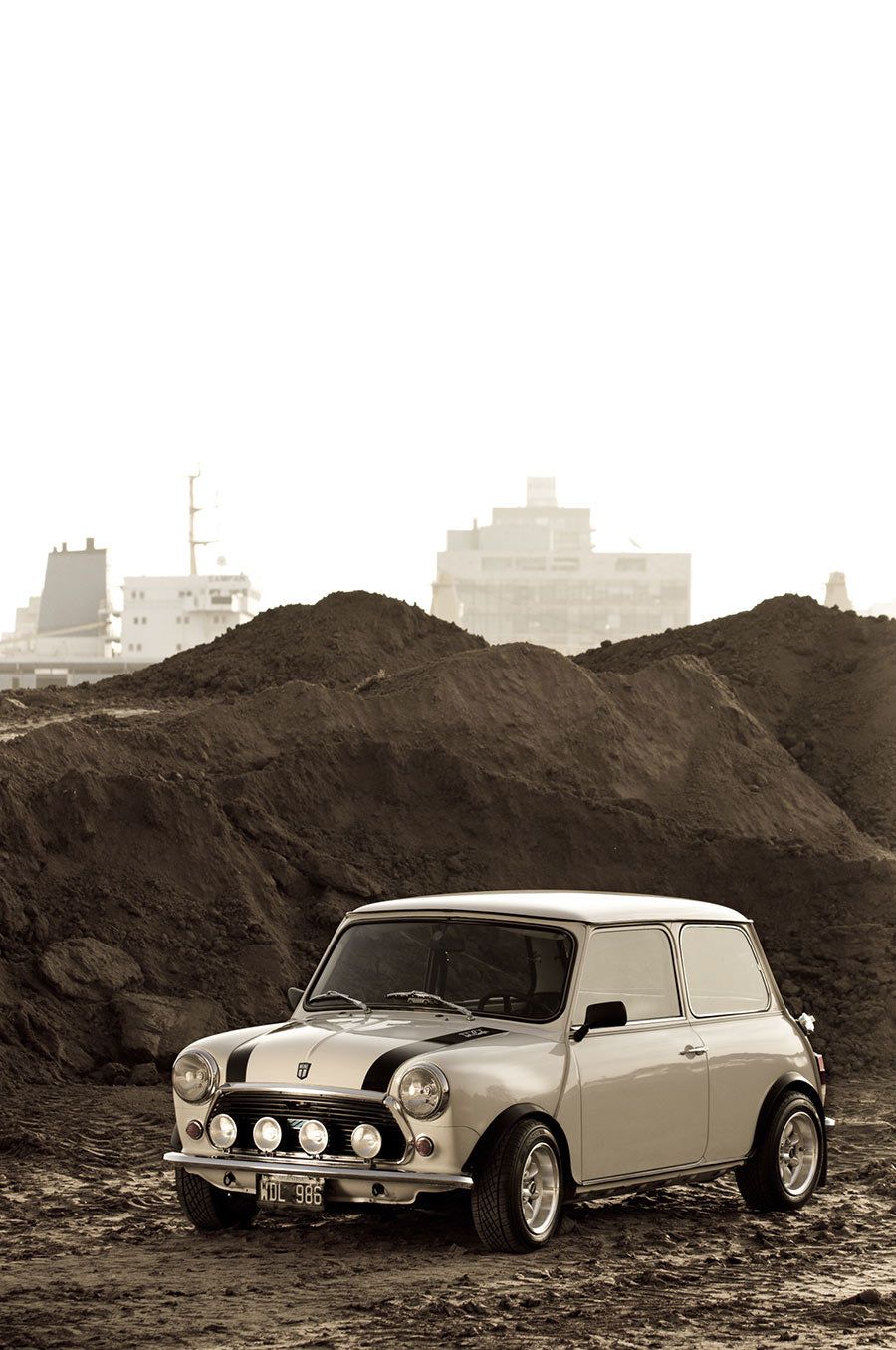 900x1355 He Saved Up To Find His Dream Mini And Made It His Own