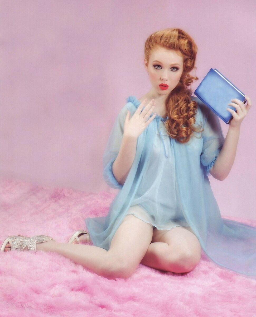 971x1200 Molly Quinn Blue Dress Pink Background 8x10 Picture Celebrity Print