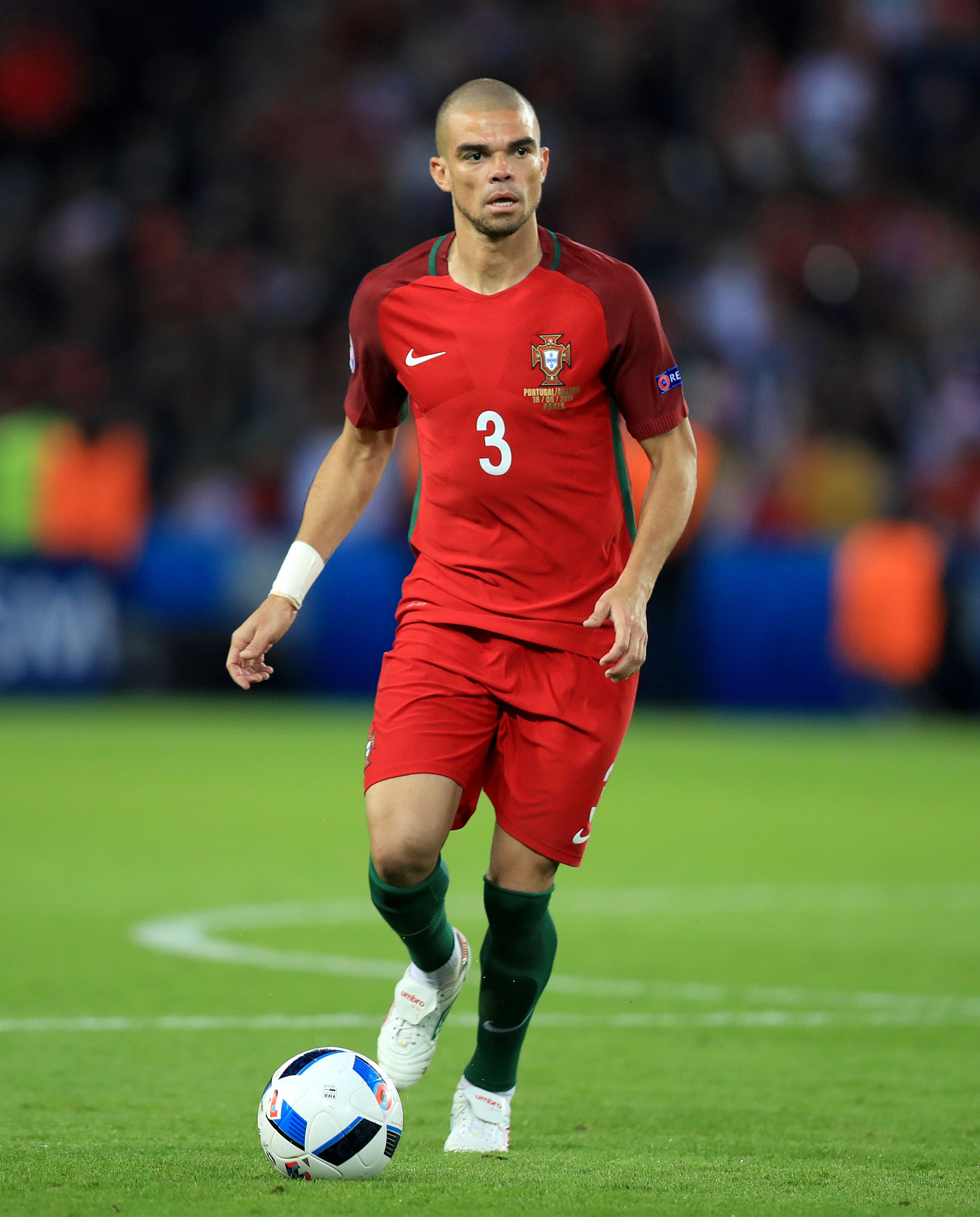 3298x4096 Pepe Portugal Wallpaper