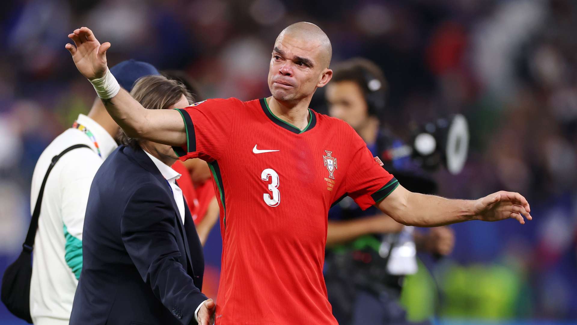 1920x1080 A Legend Bows Out! Real Madrid And Portugal Star Pepe Confirms His Retirement At The Age Of 41 With Emotional 30 Minute Video